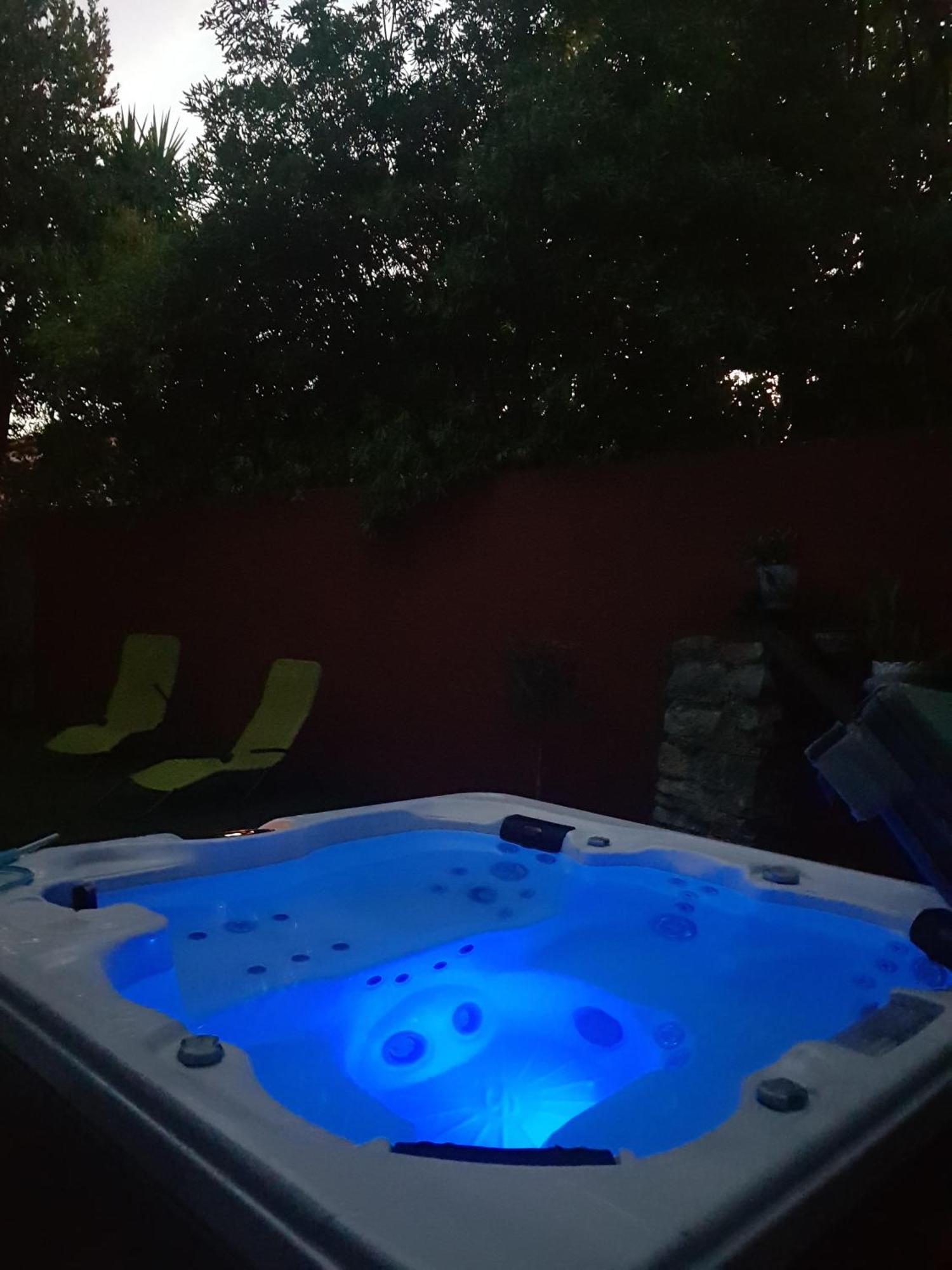Dolce Vita - Jacuzzi - ラシオタ エクステリア 写真